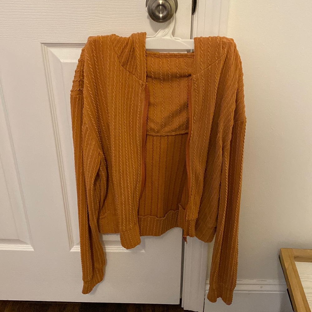 Women’s matching top and sweatshirt